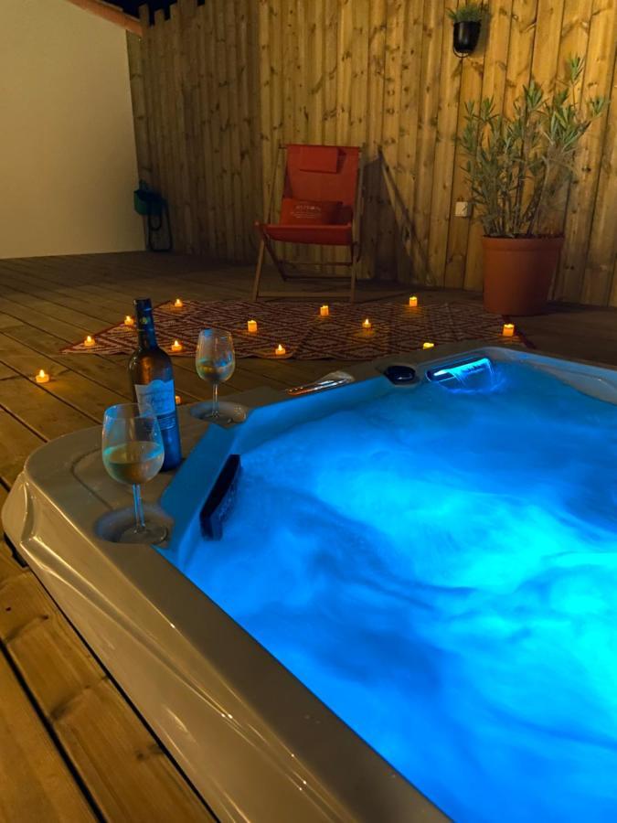 Les Lodges Du Quereux Chaillevette Ngoại thất bức ảnh
