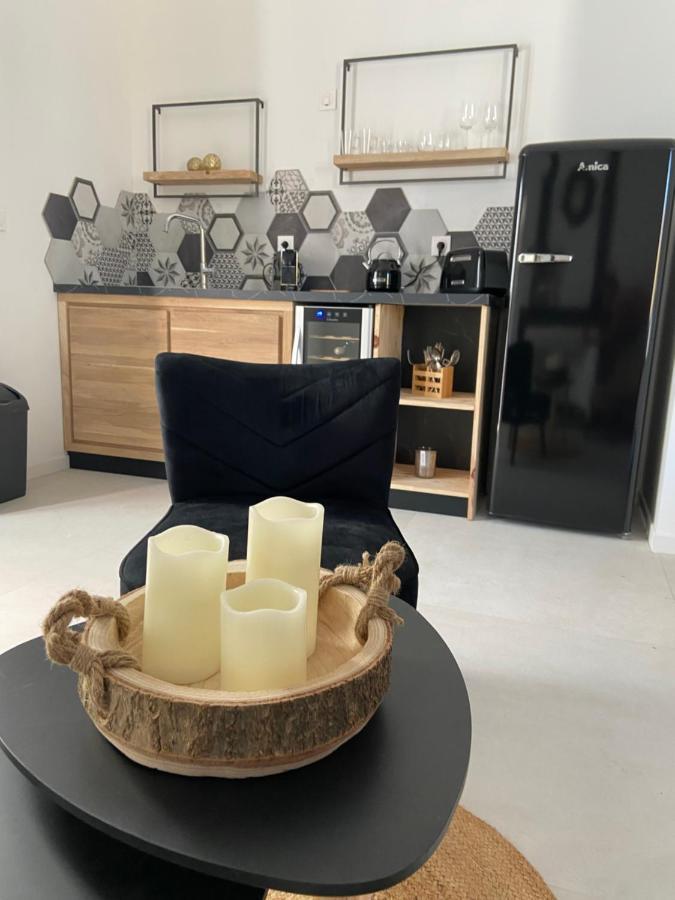Les Lodges Du Quereux Chaillevette Ngoại thất bức ảnh